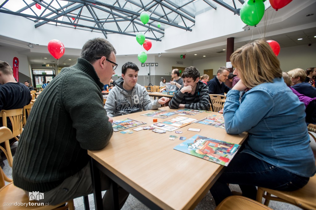 Grawitacja z planszówkami na UMK