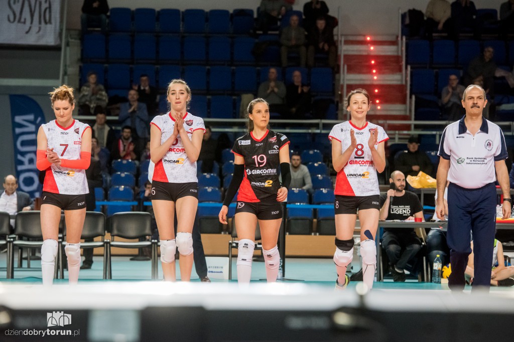 Siatkarki pokonują Legionovię