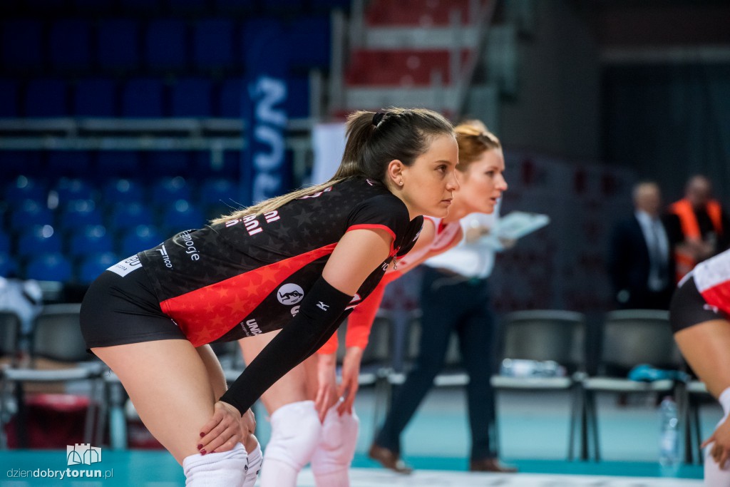 Siatkarki pokonują Legionovię