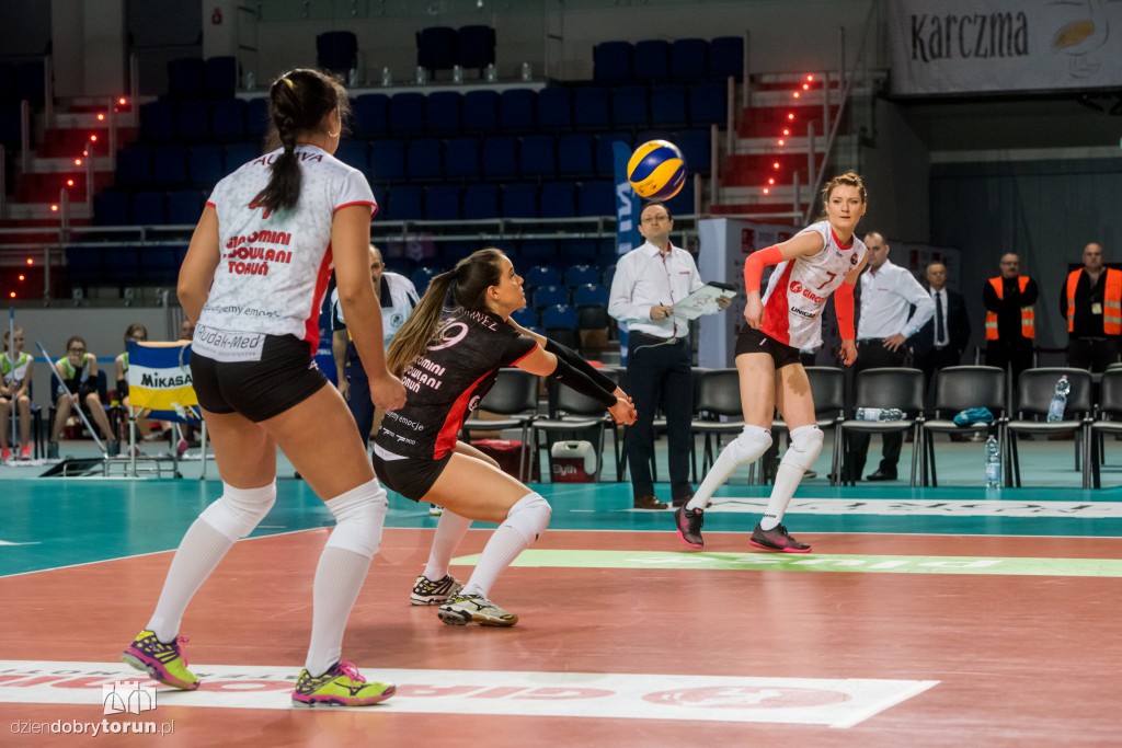 Siatkarki pokonują Legionovię