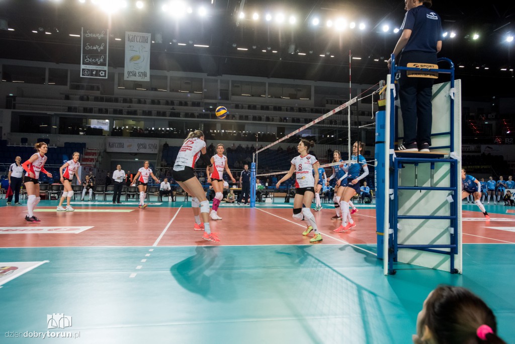 Siatkarki pokonują Legionovię