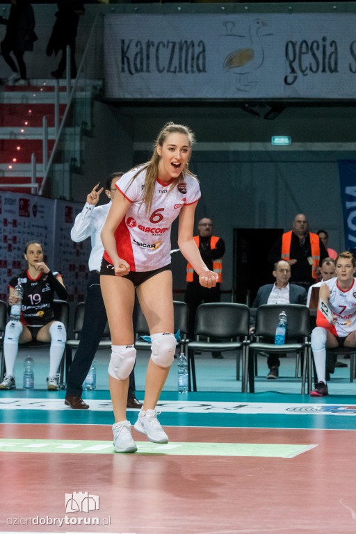 Siatkarki pokonują Legionovię