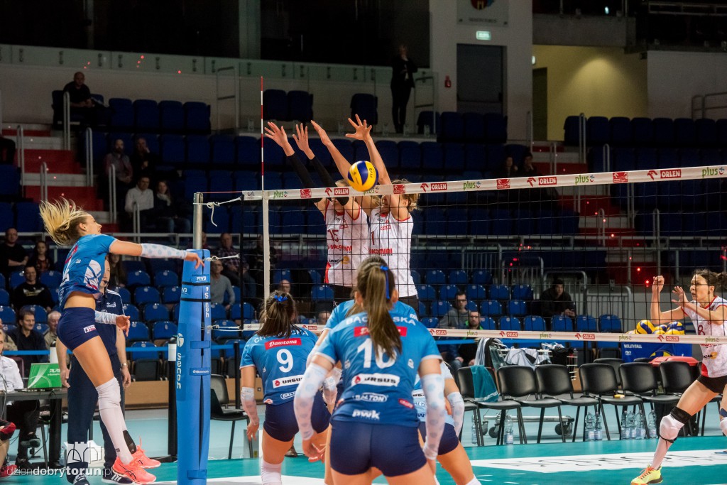 Siatkarki pokonują Legionovię