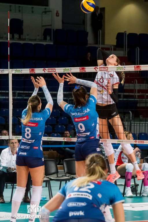 Siatkarki pokonują Legionovię