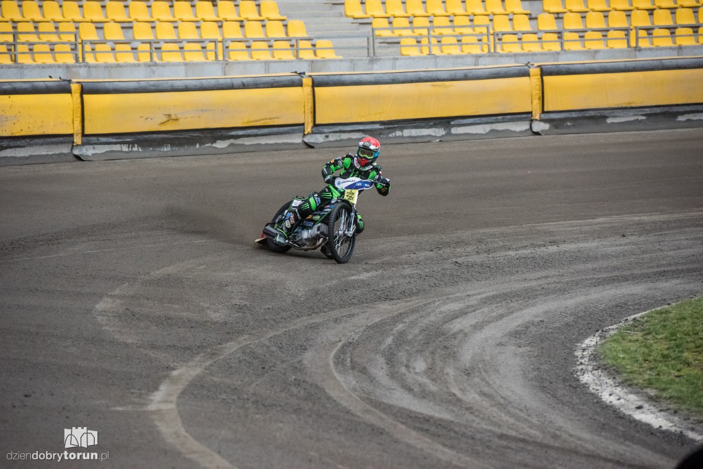 Żużlowcy wyjechali w końcu na tor!