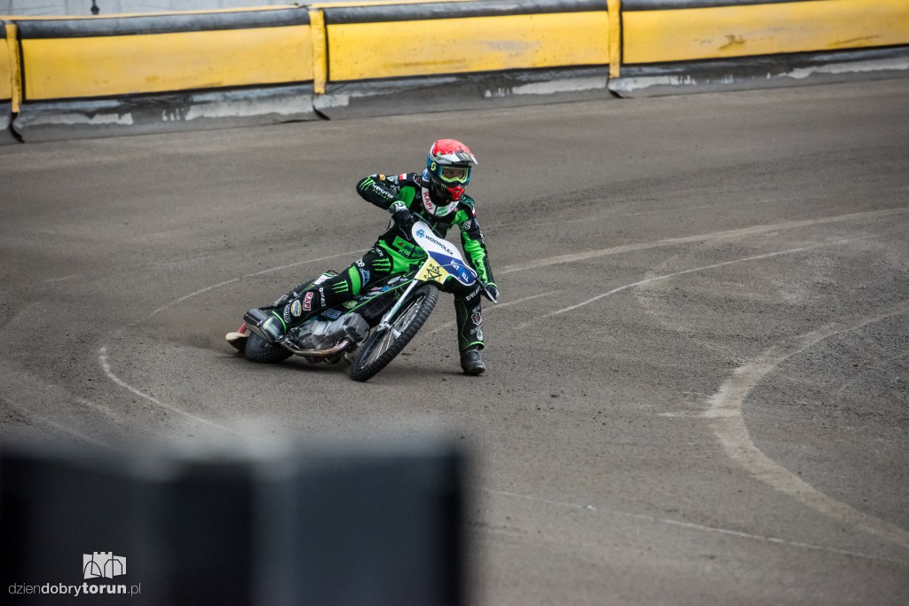 Żużlowcy wyjechali w końcu na tor!