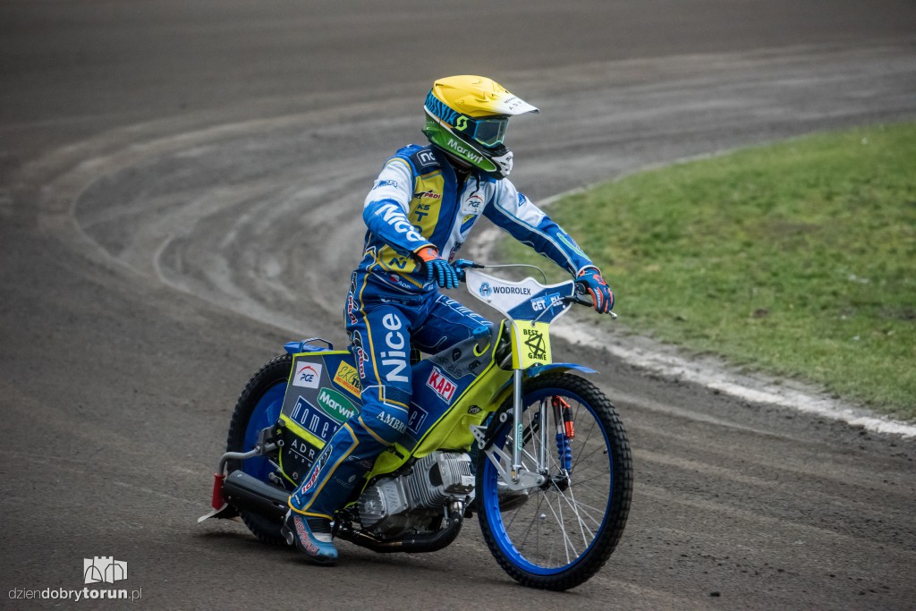 Żużlowcy wyjechali w końcu na tor!