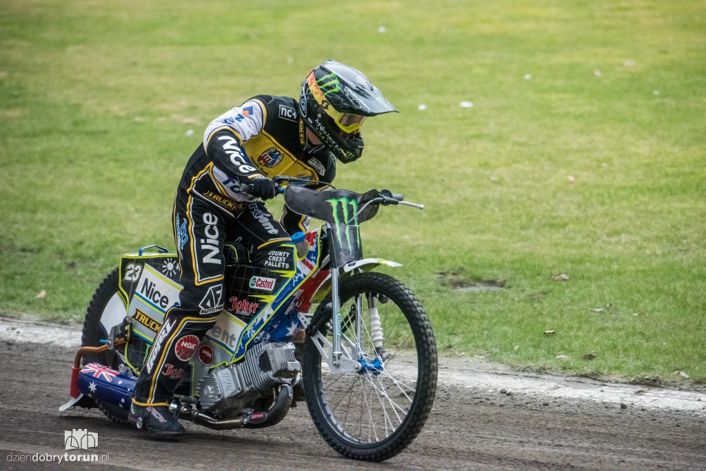 Żużlowcy wyjechali w końcu na tor!