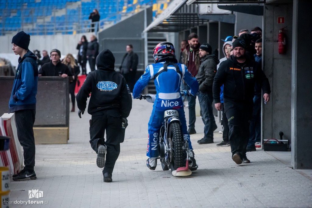 Żużlowcy wyjechali w końcu na tor!