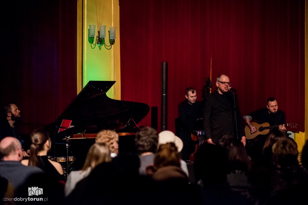 Mariusz Lubomski w Dworze Artusa