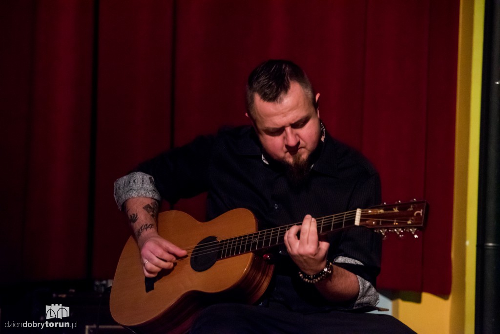 Mariusz Lubomski w Dworze Artusa