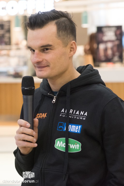 Żużlowcy spotkali się z kibicami