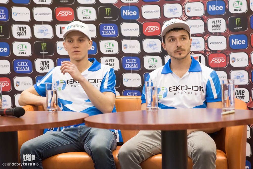 Żużlowcy spotkali się z kibicami