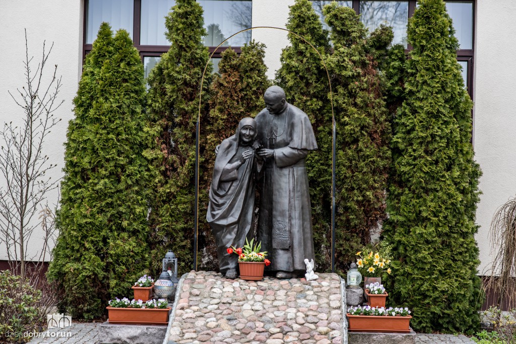 Siedem wcieleń Jana Pawła II w Toruniu