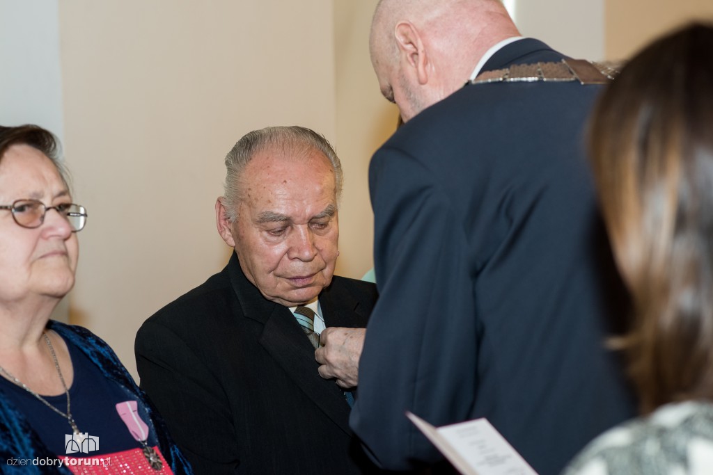 Jak wytrzymać z mężem lub żoną 50 lat?