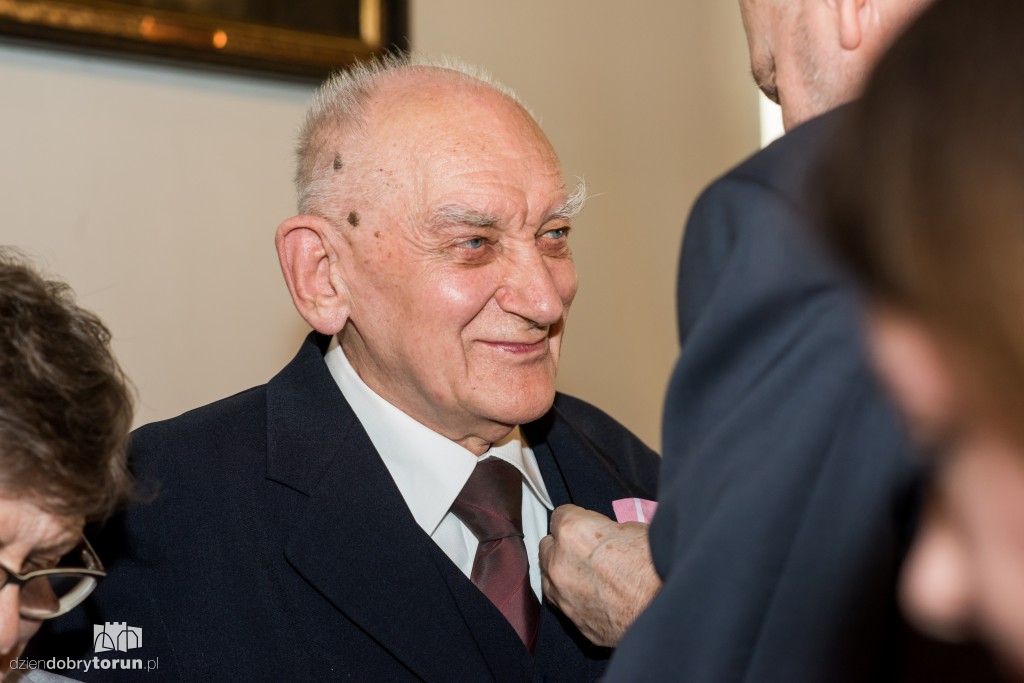 Jak wytrzymać z mężem lub żoną 50 lat?