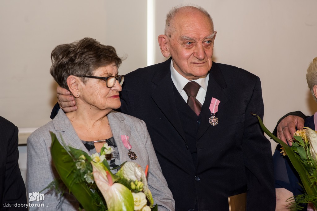 Jak wytrzymać z mężem lub żoną 50 lat?