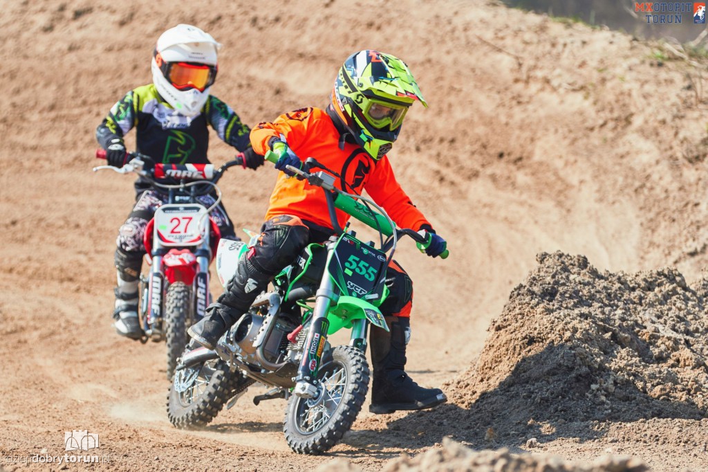 Tak ścigano się na torze w Głażewie