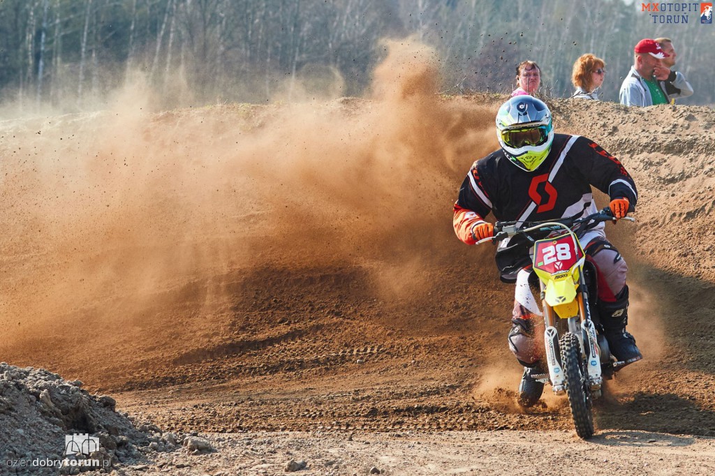 Tak ścigano się na torze w Głażewie