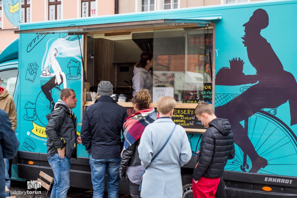 Zlot foodtrucków w Toruniu