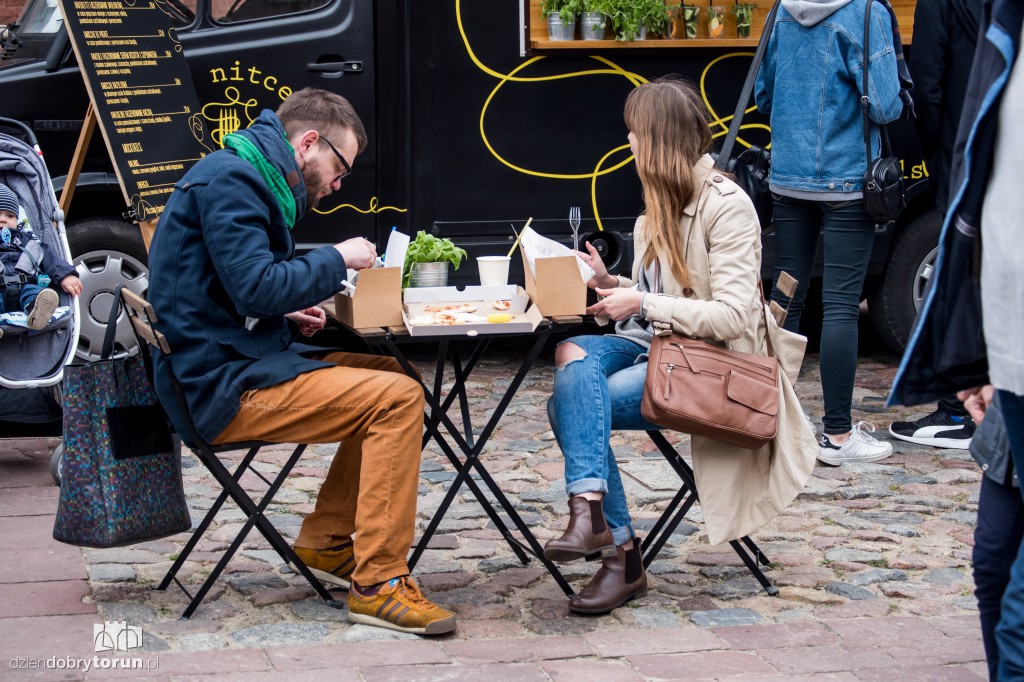 Zlot foodtrucków w Toruniu