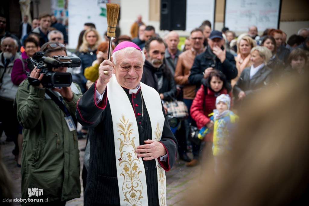Święcenie pokarmów na Rynku