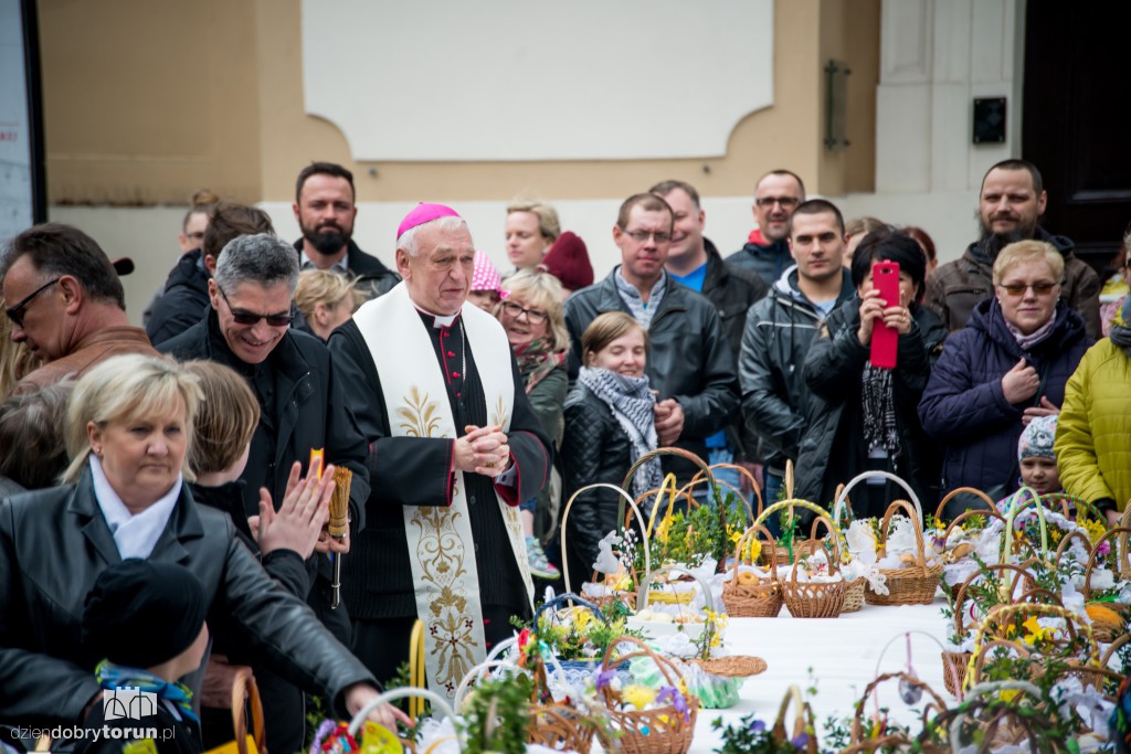 Święcenie pokarmów na Rynku