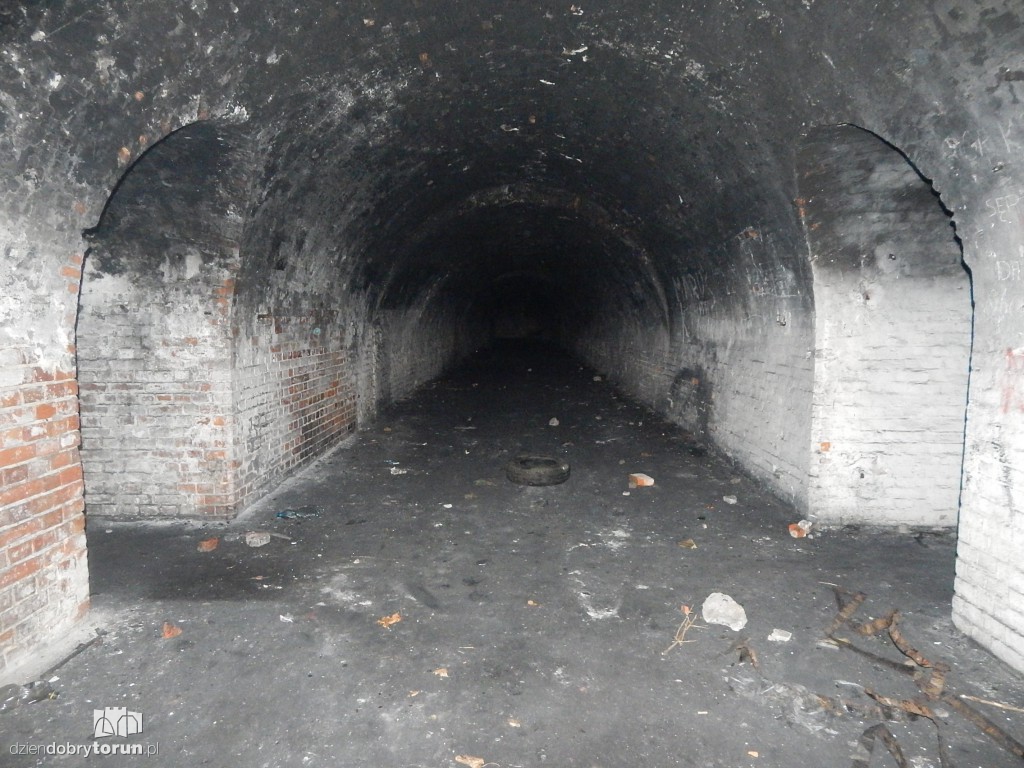Jeńcy radzieccy w toruńskich fortach