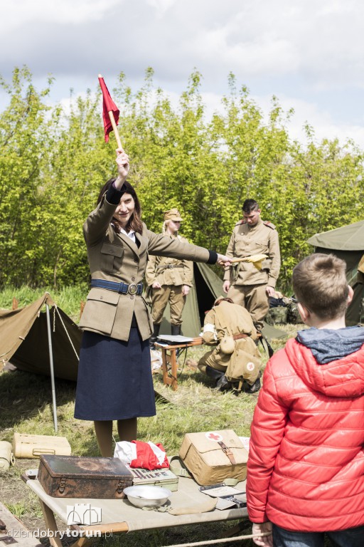Majówka z historią na Zamku Dybów
