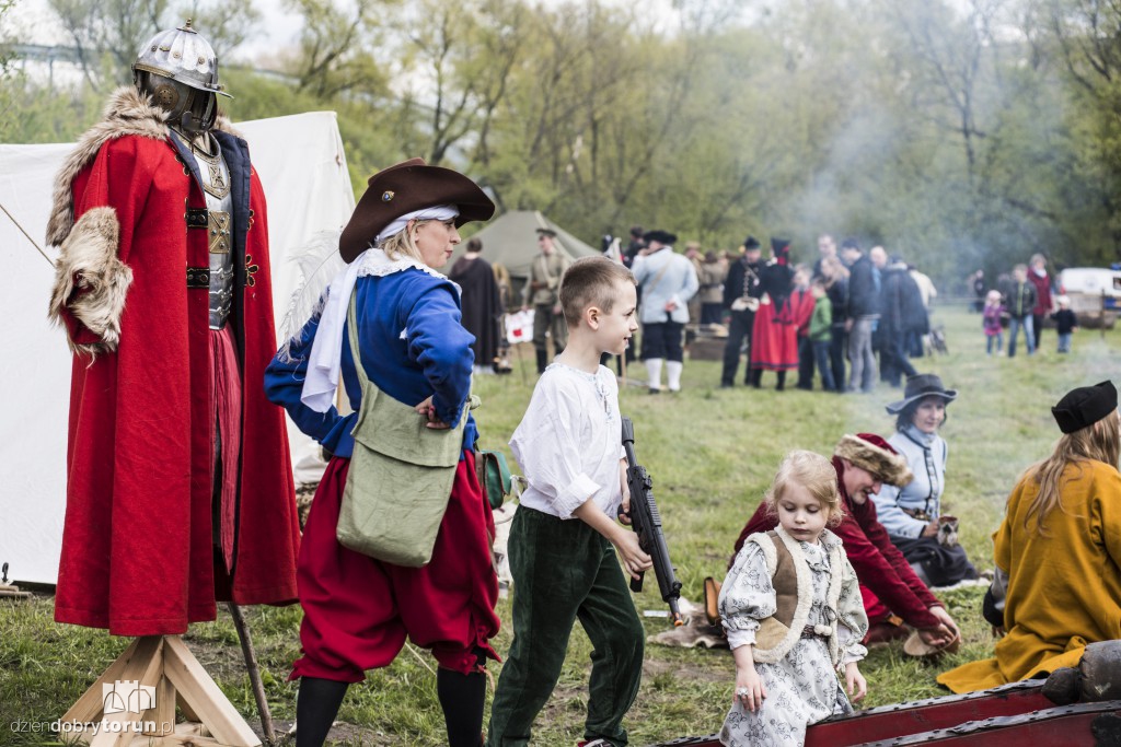 Majówka z historią na Zamku Dybów