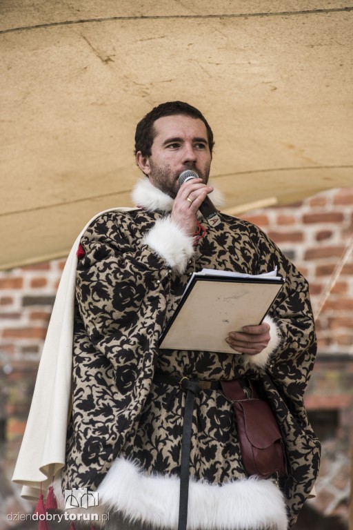 Majówka z historią na Zamku Dybów