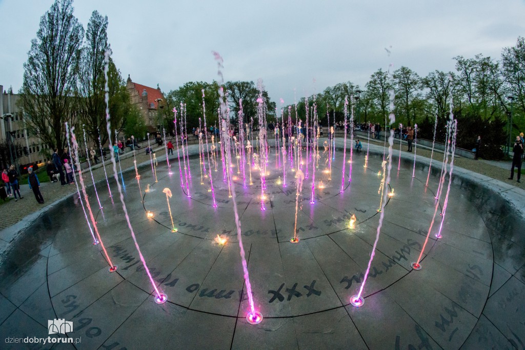 Fontanna Cosmopolis znowu działa!