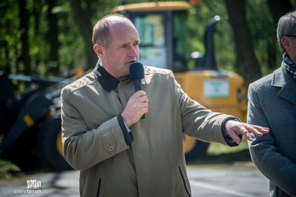 Ok. 200 drzew przybyło na Stawkach