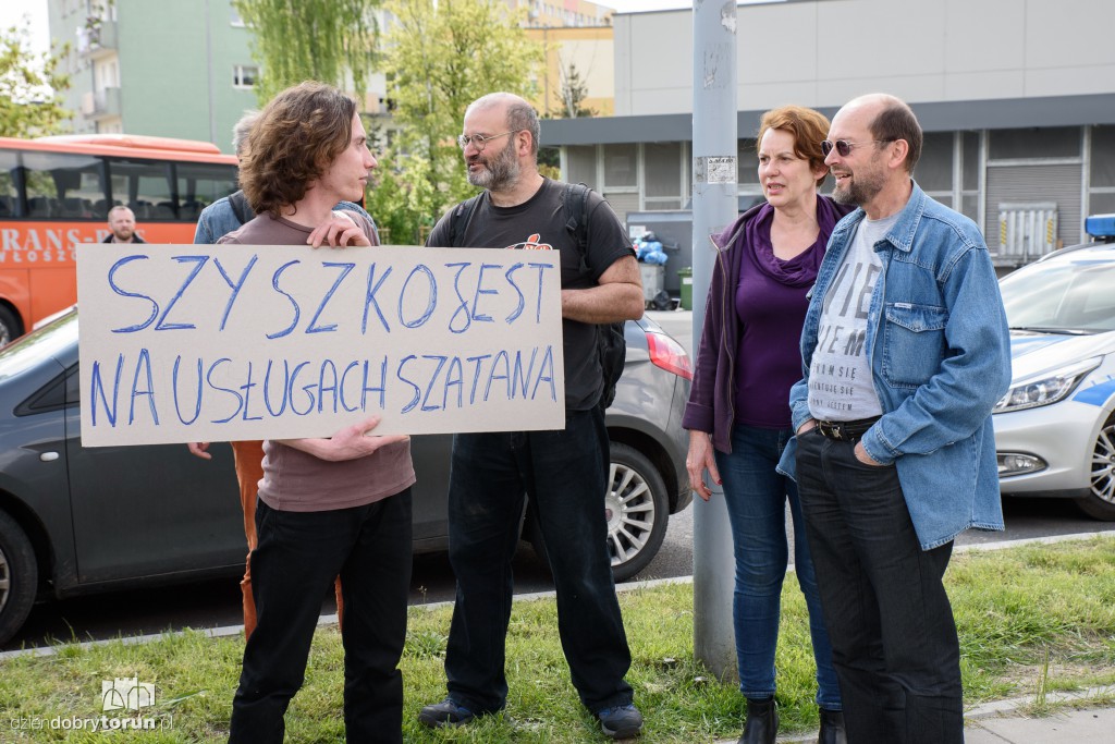 Demonstracja w obronie zwierząt