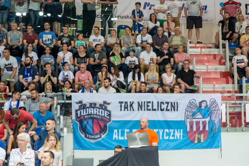 Pierniki lepsze od Czarnych. 1:0 dla nas!