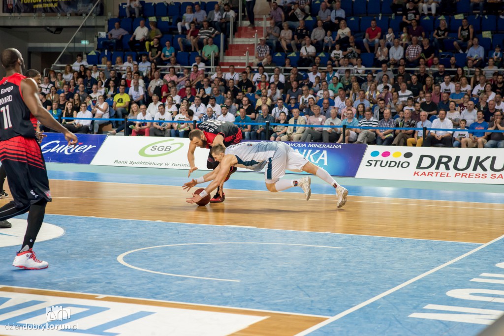 Pierniki lepsze od Czarnych. 1:0 dla nas!