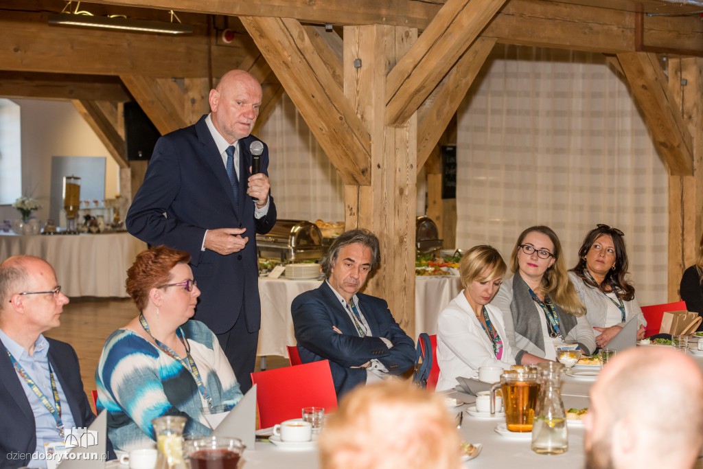 Śniadanie bizensowe z mecenasami