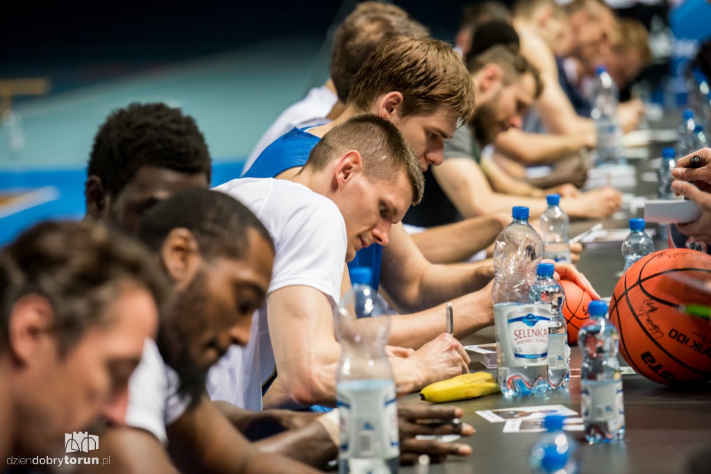 Trening otwarty Pierników przed finałem