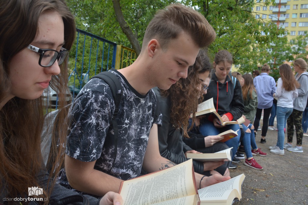 Zrobili to. Pobili rekord w czytaniu