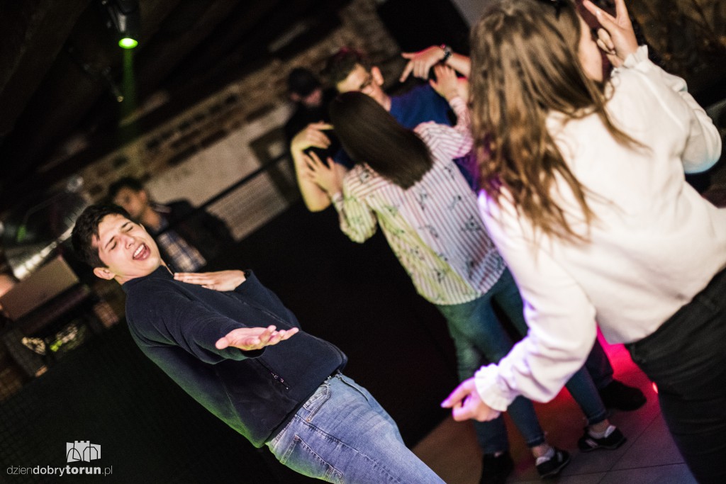 Piątkowa prywatka u Szwejka