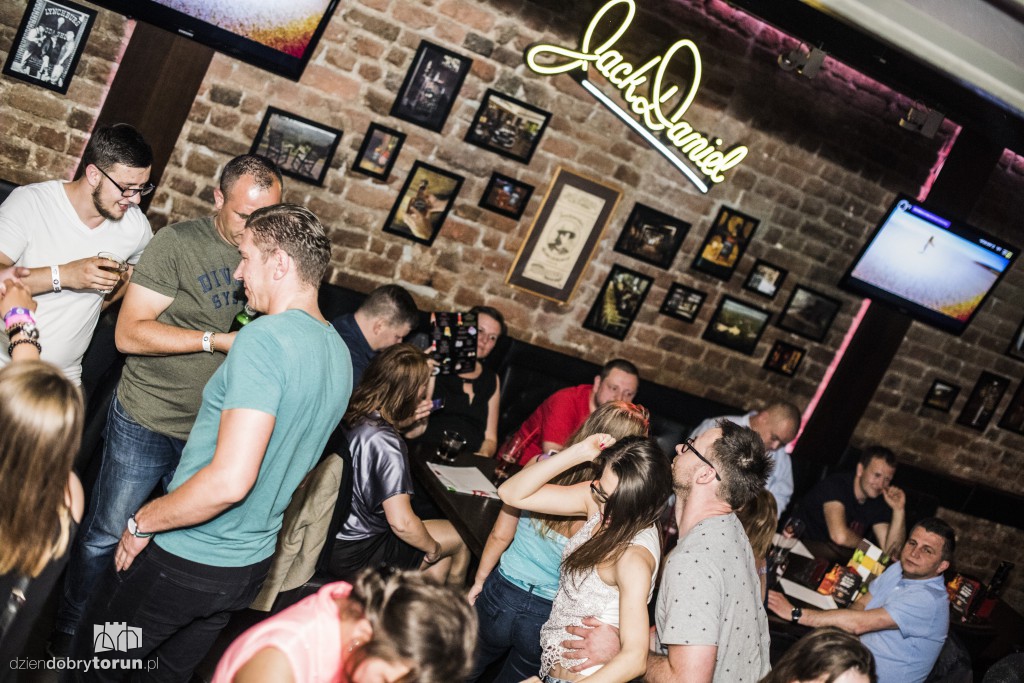 Gorączka sobotniej nocy w Baranim Łbie