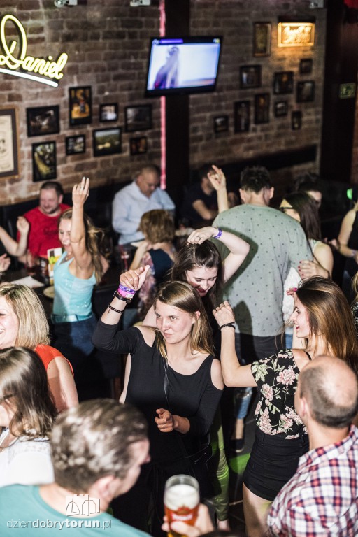 Gorączka sobotniej nocy w Baranim Łbie