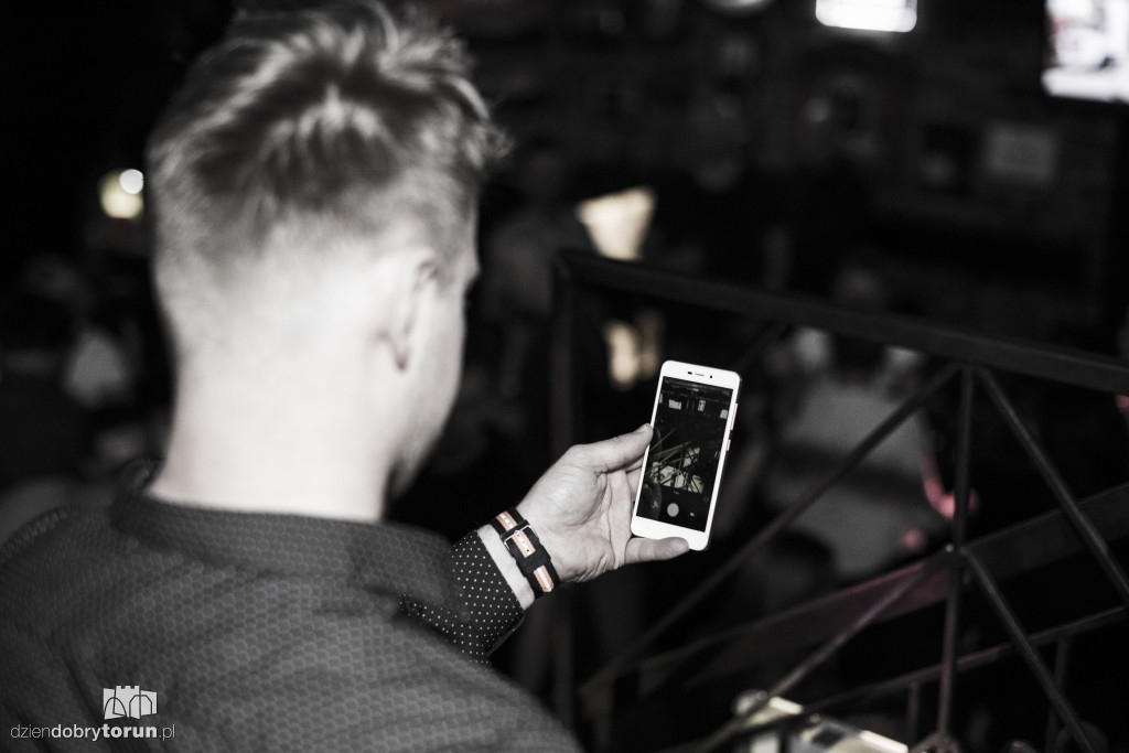 Gorączka sobotniej nocy w Baranim Łbie