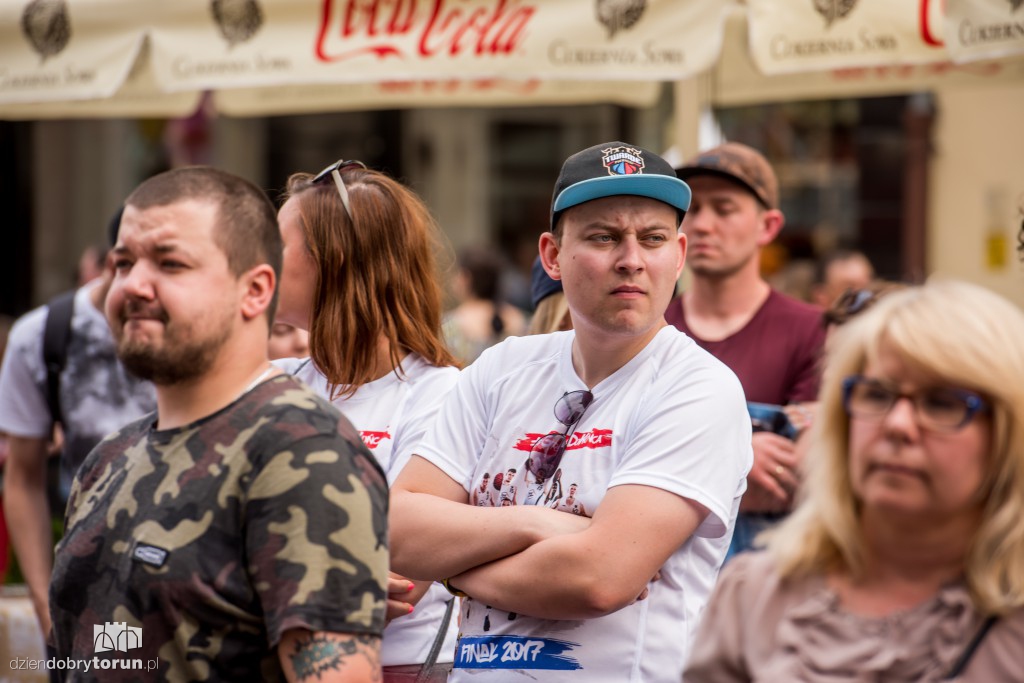Twarde Pierniki fetują na Rynku Staromiejskim!