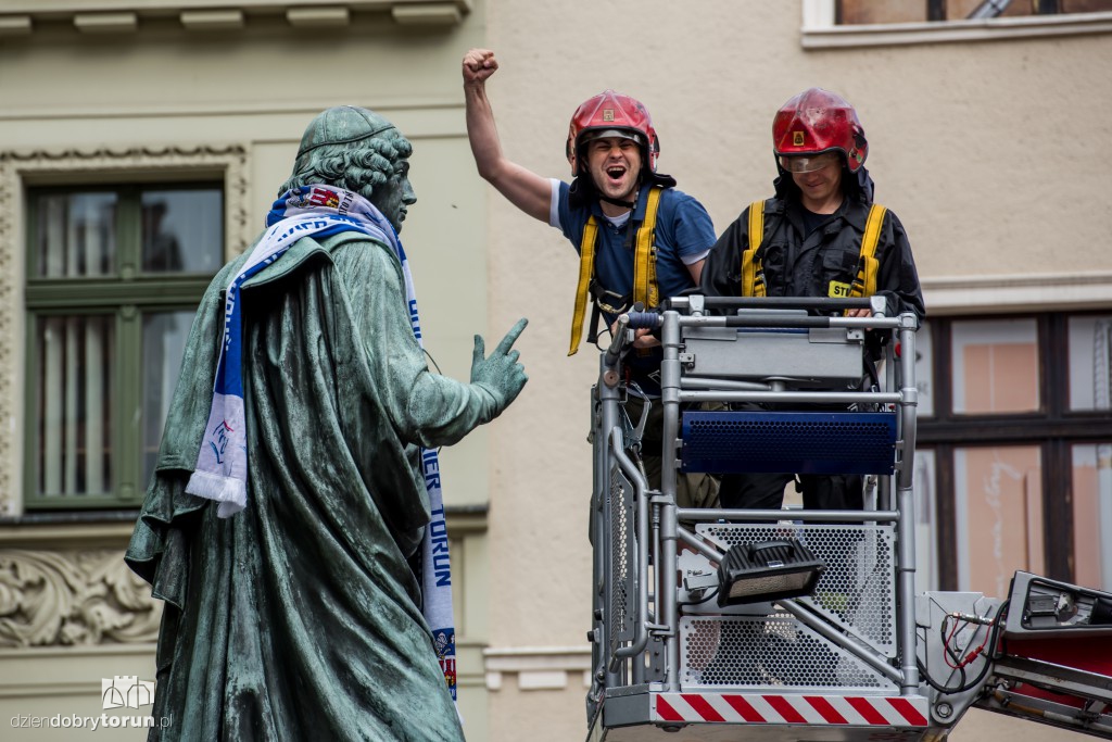 Twarde Pierniki fetują na Rynku Staromiejskim!
