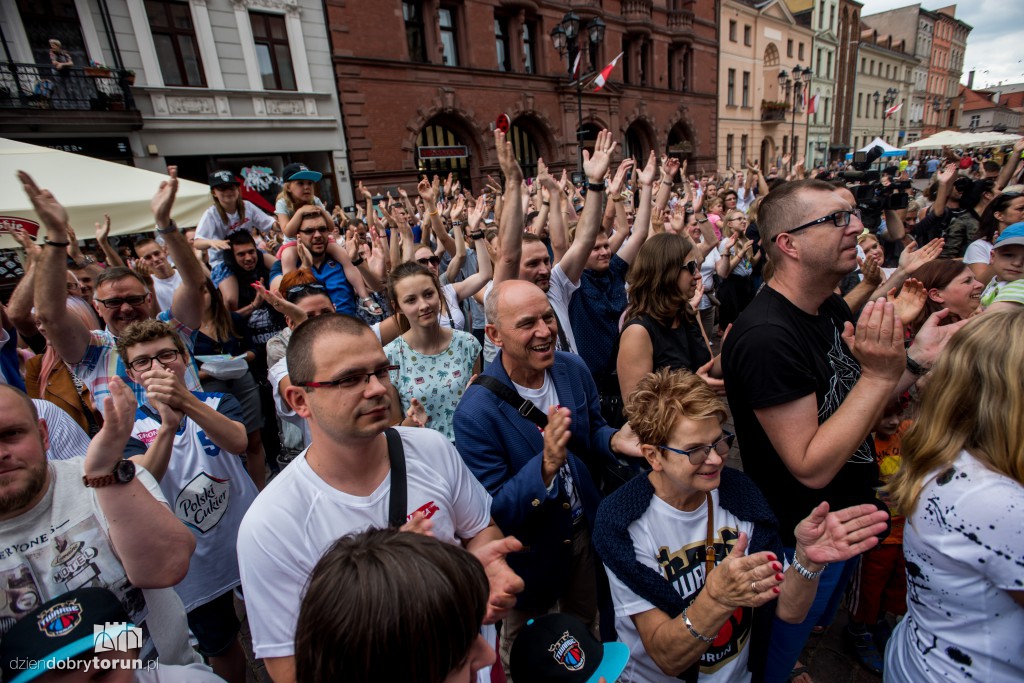 Twarde Pierniki fetują na Rynku Staromiejskim!