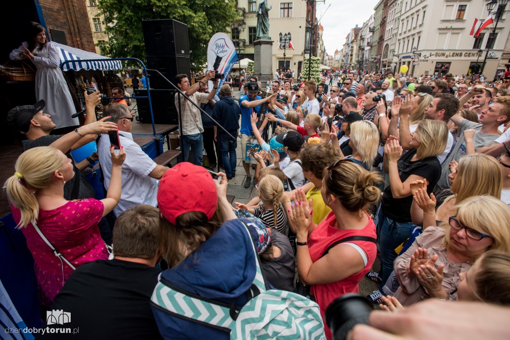 Twarde Pierniki fetują na Rynku Staromiejskim!