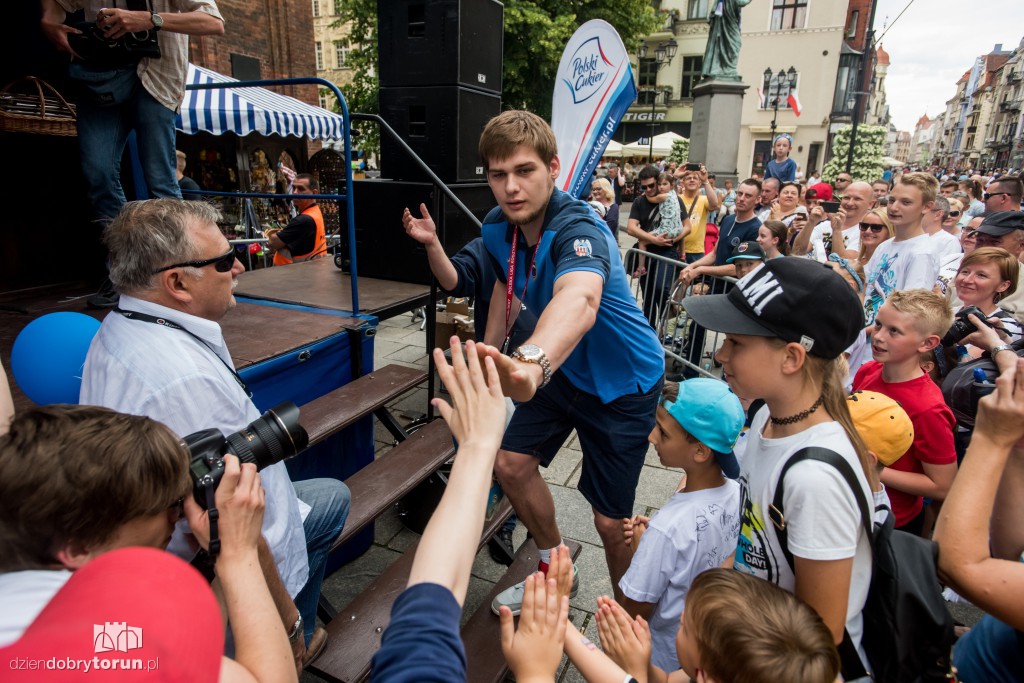 Twarde Pierniki fetują na Rynku Staromiejskim!