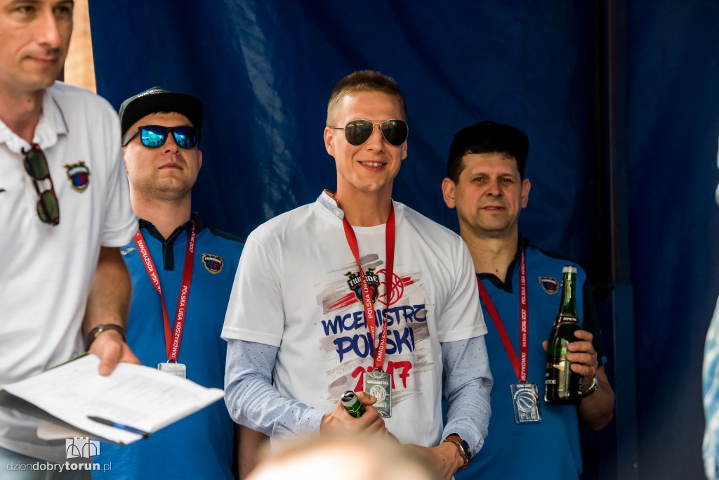 Twarde Pierniki fetują na Rynku Staromiejskim!