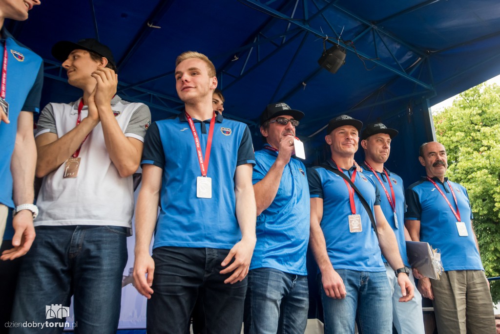 Twarde Pierniki fetują na Rynku Staromiejskim!